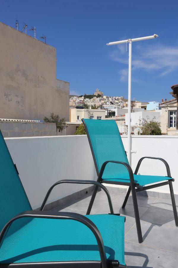 Welcome Home Syros Port Apartment แอร์มูโปลี ภายนอก รูปภาพ