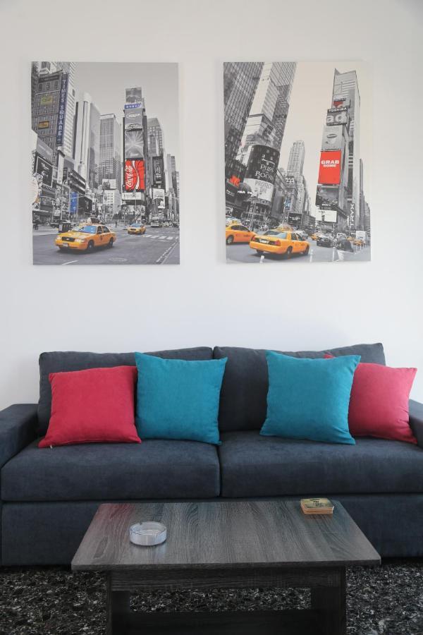 Welcome Home Syros Port Apartment แอร์มูโปลี ภายนอก รูปภาพ
