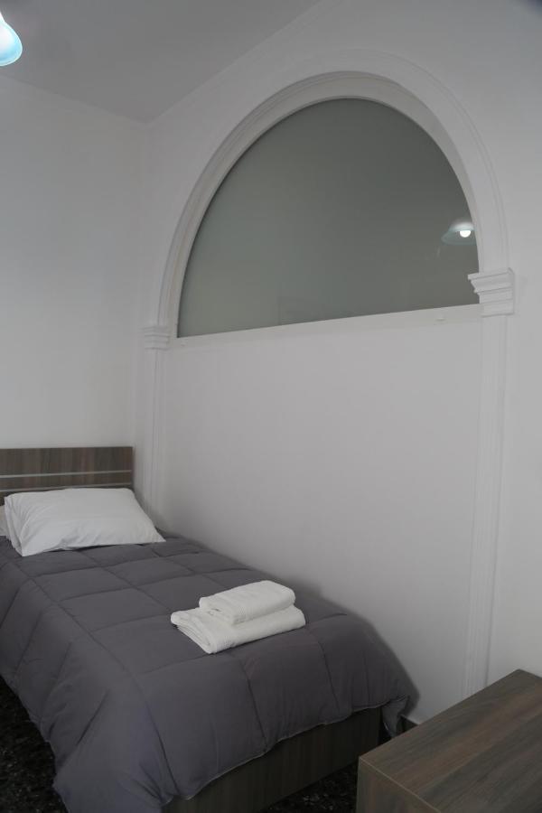 Welcome Home Syros Port Apartment แอร์มูโปลี ภายนอก รูปภาพ