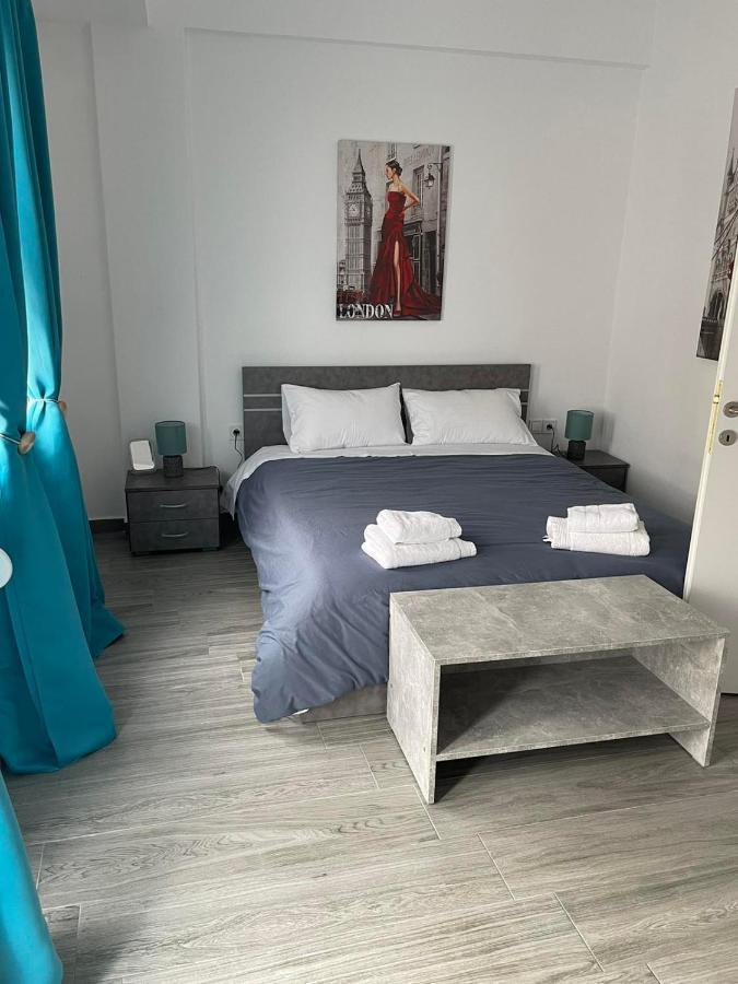 Welcome Home Syros Port Apartment แอร์มูโปลี ภายนอก รูปภาพ