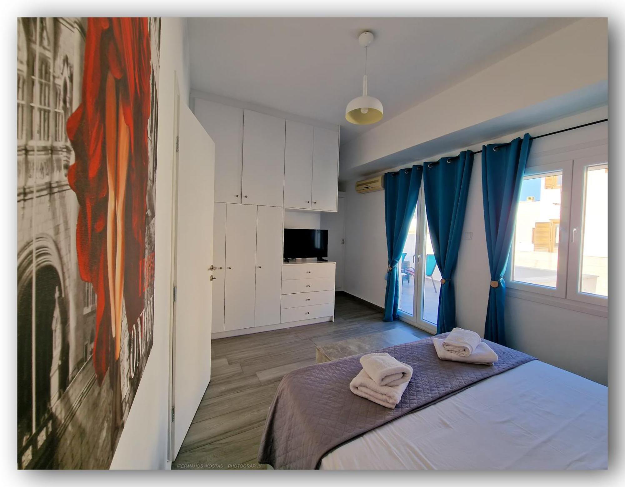 Welcome Home Syros Port Apartment แอร์มูโปลี ภายนอก รูปภาพ