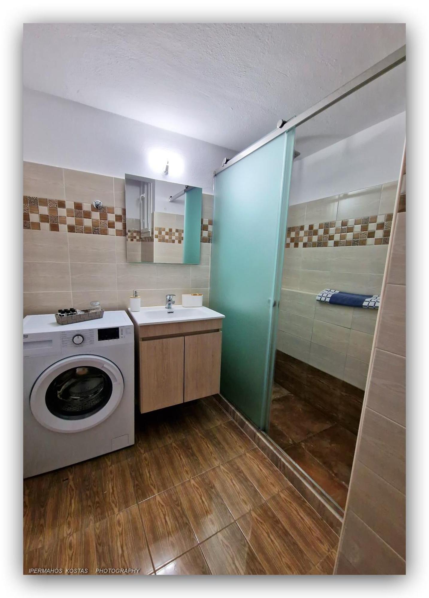Welcome Home Syros Port Apartment แอร์มูโปลี ภายนอก รูปภาพ